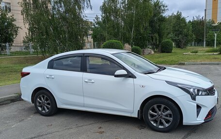 KIA Rio IV, 2021 год, 1 675 000 рублей, 5 фотография
