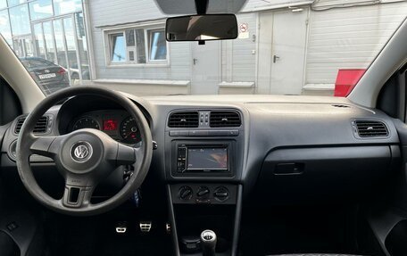 Volkswagen Polo VI (EU Market), 2011 год, 690 000 рублей, 11 фотография