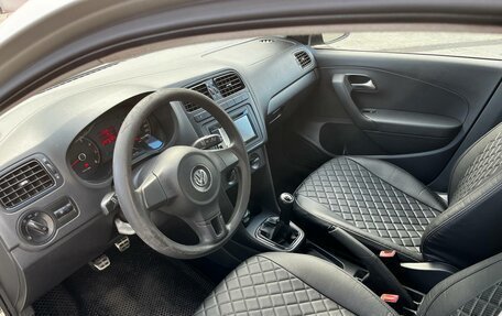 Volkswagen Polo VI (EU Market), 2011 год, 690 000 рублей, 10 фотография