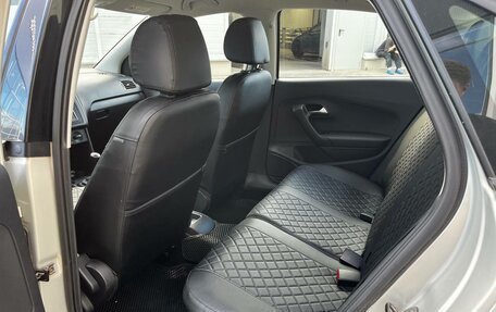 Volkswagen Polo VI (EU Market), 2011 год, 690 000 рублей, 16 фотография