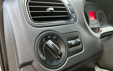 Volkswagen Polo VI (EU Market), 2011 год, 690 000 рублей, 14 фотография