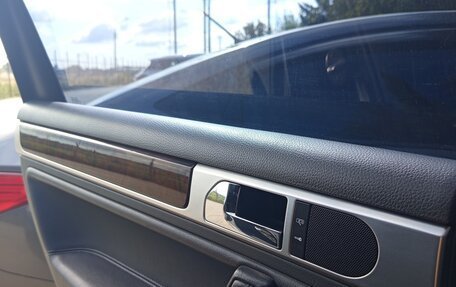 Volkswagen Touareg III, 2005 год, 900 000 рублей, 14 фотография