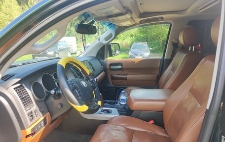 Toyota Sequoia II рестайлинг, 2012 год, 3 150 000 рублей, 16 фотография