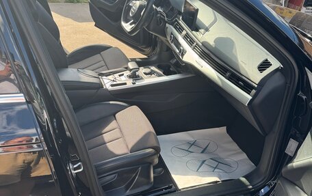 Audi A4, 2017 год, 2 650 000 рублей, 3 фотография