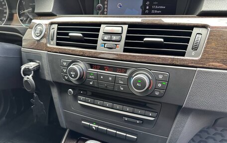 BMW 3 серия, 2011 год, 1 090 000 рублей, 30 фотография