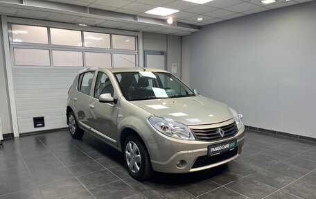 Renault Sandero I, 2013 год, 720 000 рублей, 3 фотография