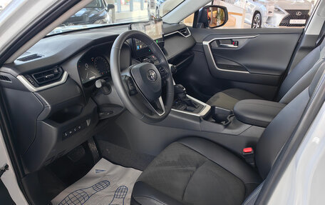 Toyota RAV4, 2025 год, 4 350 000 рублей, 13 фотография