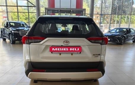 Toyota RAV4, 2025 год, 4 350 000 рублей, 6 фотография