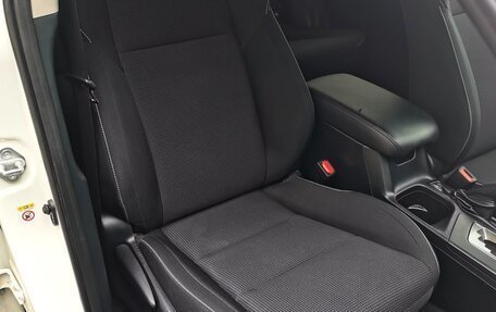 Toyota RAV4, 2015 год, 2 500 000 рублей, 18 фотография