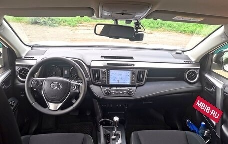 Toyota RAV4, 2015 год, 2 500 000 рублей, 15 фотография