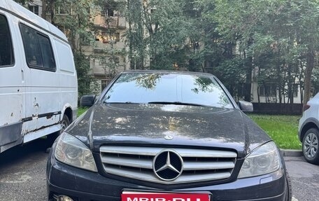 Mercedes-Benz C-Класс, 2008 год, 1 100 000 рублей, 1 фотография