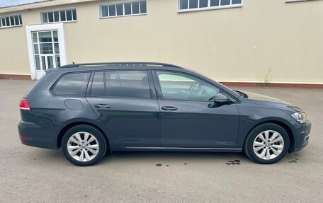 Volkswagen Golf VII, 2019 год, 1 390 000 рублей, 4 фотография