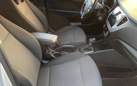 Hyundai Solaris II рестайлинг, 2018 год, 1 450 000 рублей, 9 фотография