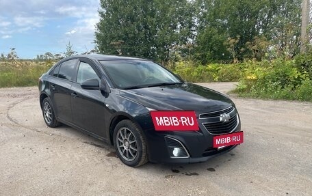 Chevrolet Cruze II, 2013 год, 550 000 рублей, 3 фотография
