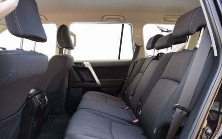 Toyota Land Cruiser Prado 150 рестайлинг 2, 2016 год, 4 150 000 рублей, 11 фотография