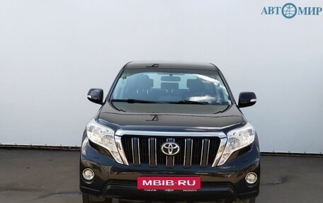 Toyota Land Cruiser Prado 150 рестайлинг 2, 2016 год, 4 150 000 рублей, 2 фотография