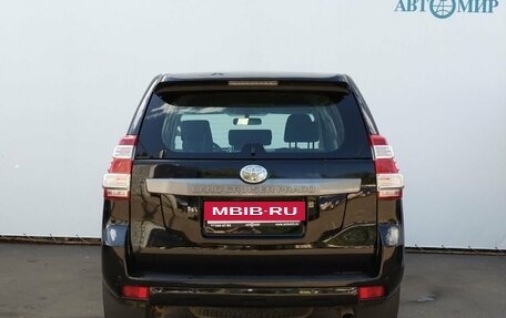 Toyota Land Cruiser Prado 150 рестайлинг 2, 2016 год, 4 150 000 рублей, 6 фотография
