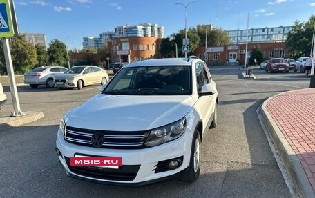 Volkswagen Tiguan I, 2015 год, 900 000 рублей, 2 фотография