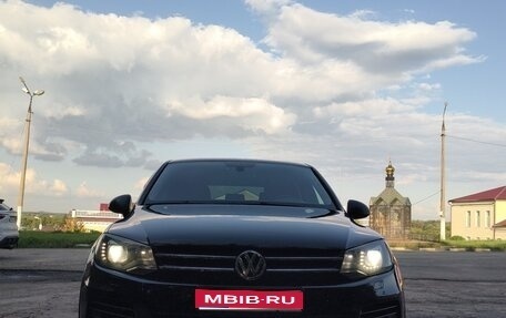 Volkswagen Touareg III, 2010 год, 1 500 000 рублей, 1 фотография