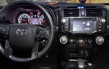 Toyota 4Runner V, 2018 год, 4 900 000 рублей, 8 фотография