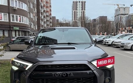 Toyota 4Runner V, 2018 год, 4 900 000 рублей, 2 фотография