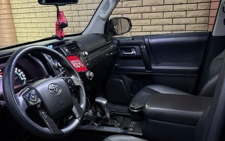 Toyota 4Runner V, 2018 год, 4 900 000 рублей, 9 фотография