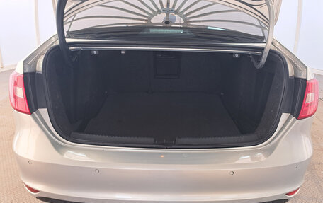 Volkswagen Jetta VI, 2011 год, 1 080 000 рублей, 14 фотография