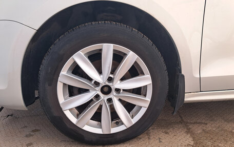 Volkswagen Jetta VI, 2011 год, 1 080 000 рублей, 22 фотография
