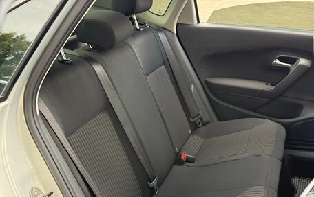 Volkswagen Polo VI (EU Market), 2013 год, 850 000 рублей, 17 фотография