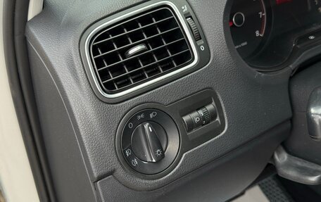 Volkswagen Polo VI (EU Market), 2013 год, 850 000 рублей, 32 фотография