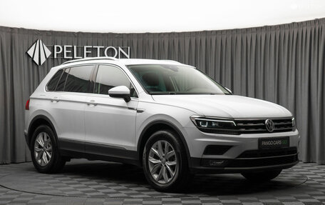 Volkswagen Tiguan II, 2019 год, 2 840 000 рублей, 2 фотография