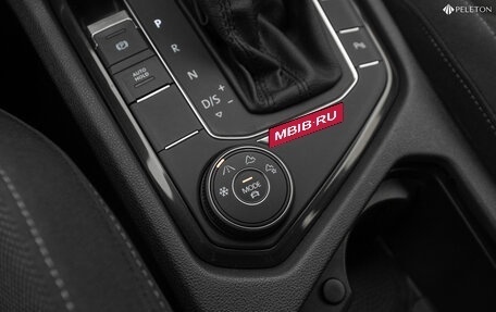 Volkswagen Tiguan II, 2019 год, 2 840 000 рублей, 23 фотография