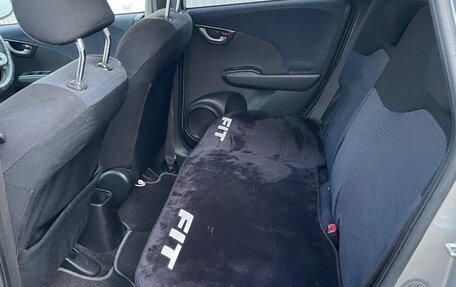 Honda Fit III, 2009 год, 750 000 рублей, 7 фотография