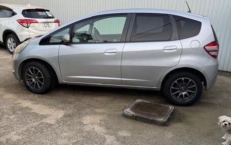 Honda Fit III, 2009 год, 750 000 рублей, 4 фотография