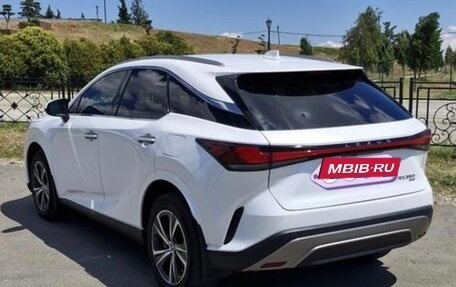 Lexus RX IV рестайлинг, 2023 год, 6 600 000 рублей, 4 фотография