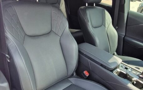 Lexus RX IV рестайлинг, 2023 год, 6 600 000 рублей, 13 фотография
