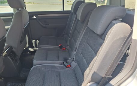Volkswagen Touran III, 2010 год, 720 000 рублей, 10 фотография