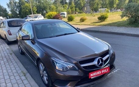 Mercedes-Benz E-Класс, 2013 год, 1 650 000 рублей, 2 фотография