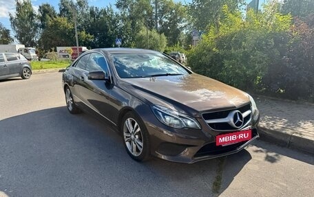 Mercedes-Benz E-Класс, 2013 год, 1 650 000 рублей, 10 фотография