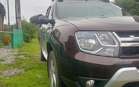 Renault Duster I рестайлинг, 2017 год, 1 300 000 рублей, 3 фотография