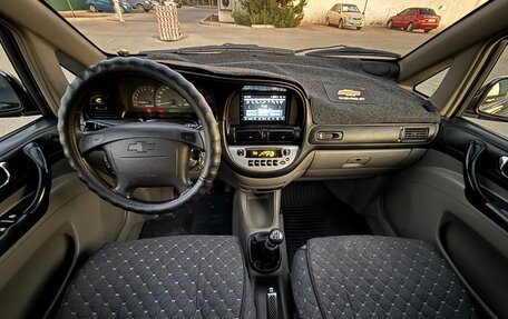 Chevrolet Rezzo, 2006 год, 497 000 рублей, 20 фотография