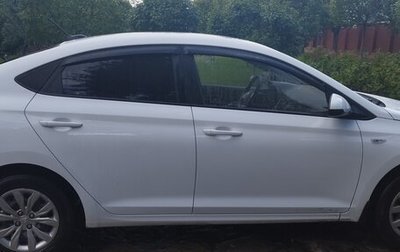 Hyundai Solaris II рестайлинг, 2017 год, 970 000 рублей, 1 фотография