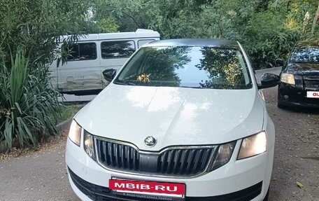 Skoda Octavia, 2018 год, 800 000 рублей, 4 фотография