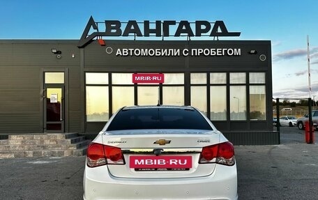 Chevrolet Cruze II, 2013 год, 900 000 рублей, 5 фотография