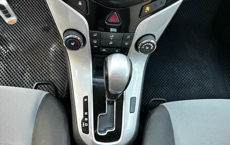 Chevrolet Cruze II, 2013 год, 900 000 рублей, 19 фотография