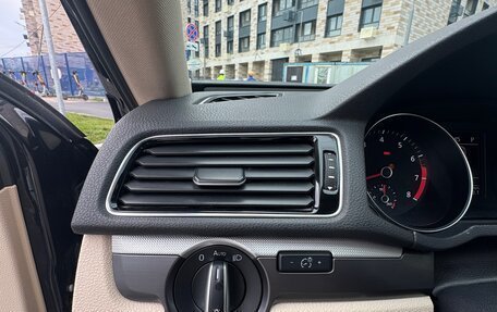 Volkswagen Passat B8 рестайлинг, 2016 год, 1 350 000 рублей, 11 фотография