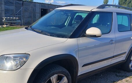Skoda Yeti I рестайлинг, 2012 год, 950 000 рублей, 2 фотография