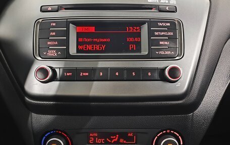 KIA Rio III рестайлинг, 2015 год, 1 250 000 рублей, 18 фотография