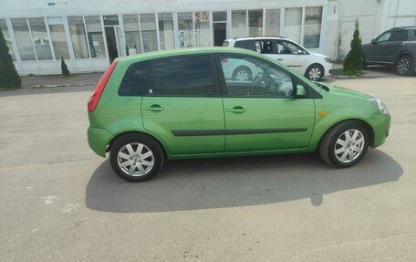 Ford Fiesta, 2007 год, 450 000 рублей, 2 фотография