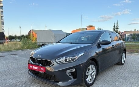KIA cee'd III, 2018 год, 1 800 000 рублей, 2 фотография